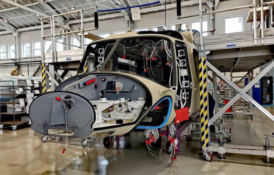波蘭航空里程碑 首架國產(chǎn)AW149直升機(jī)完成首飛，共訂購32架